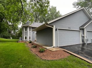 2724 River Woods Ln, Burnsville, MN 55337