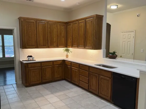 7512 Blossom Ln, Frisco, TX 75034