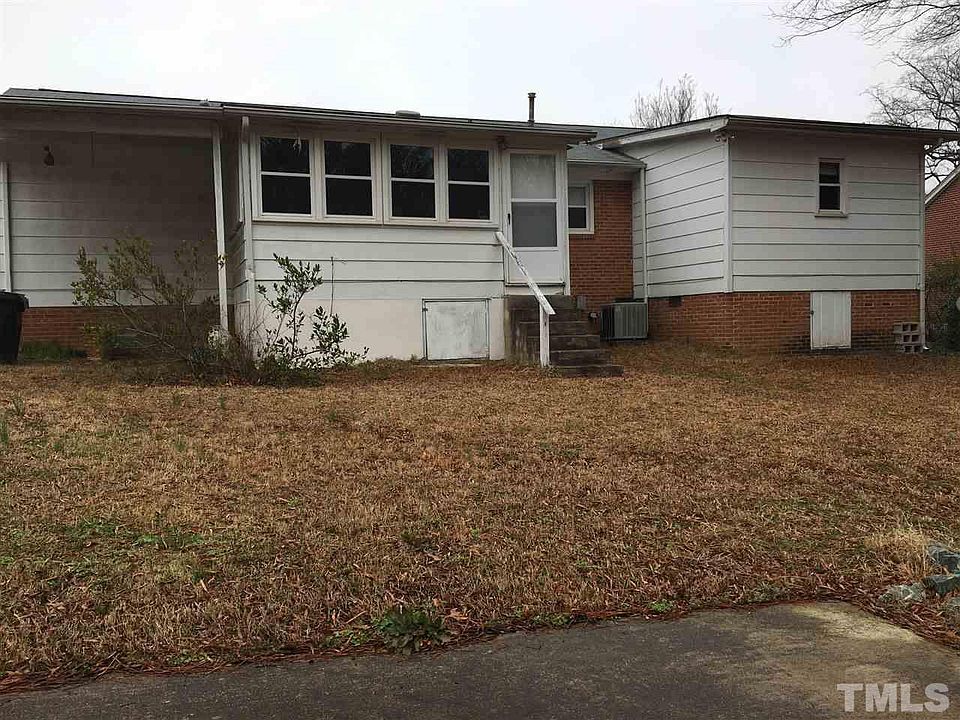 2nd image of 1522 Clermont Rd