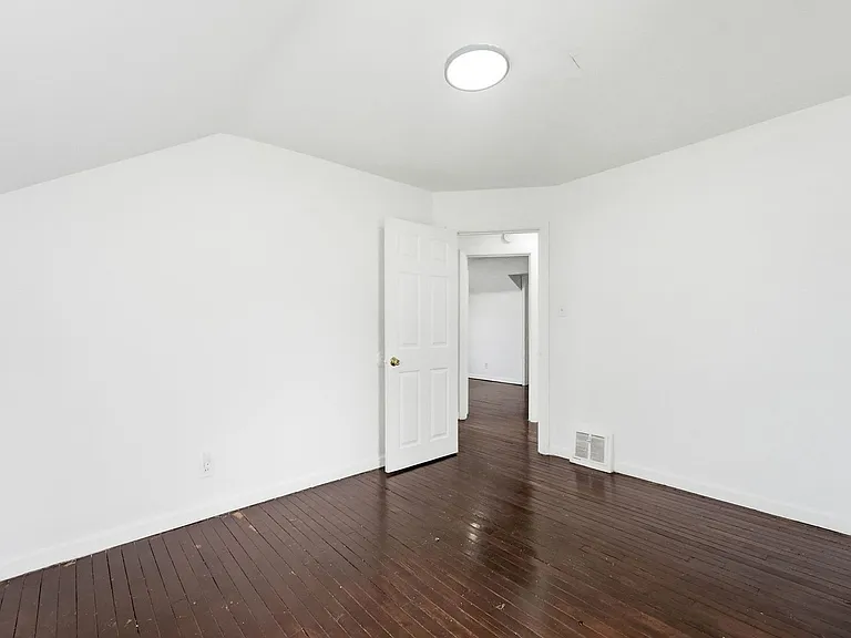 4029 Weisser Park Ave — Photo 20