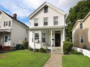 82 Rombout Ave, Beacon, NY 12508