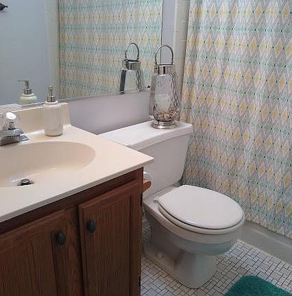 2nd image of 826 Tilghman Dr