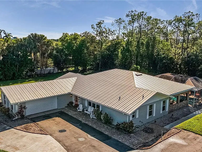 2950 Coach House Ln — Photo 33