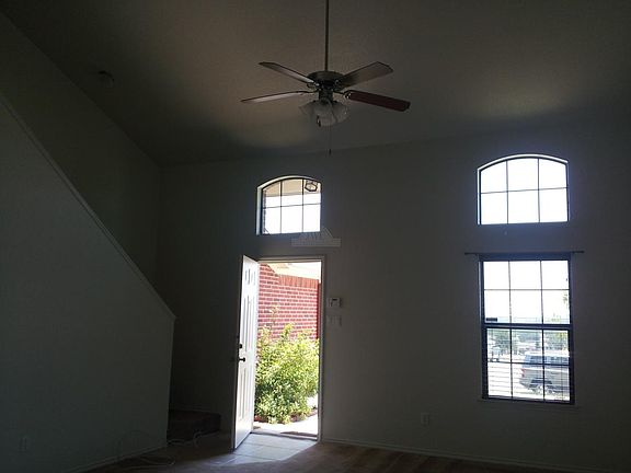 3rd image of 1812 Cline Dr