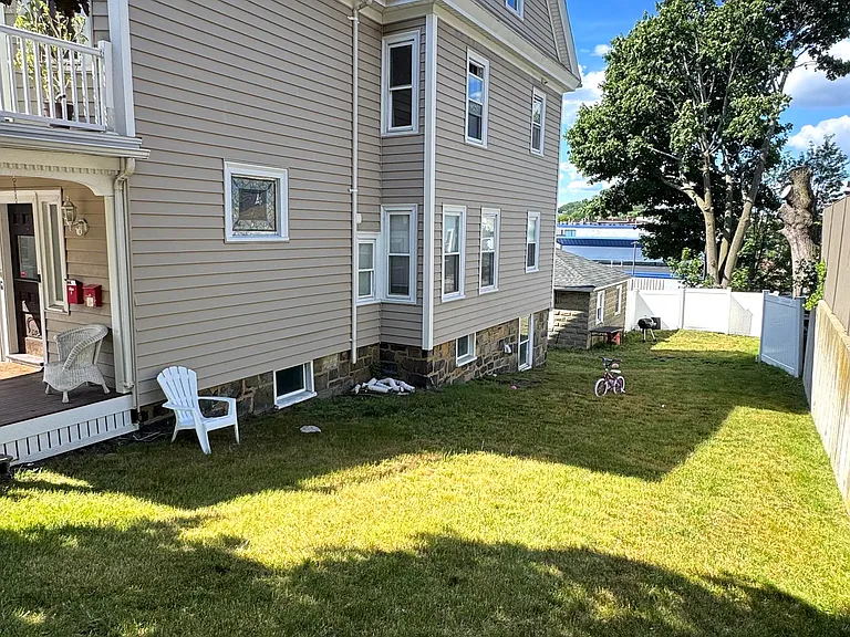 16 Gould Ave #2 — Photo 22