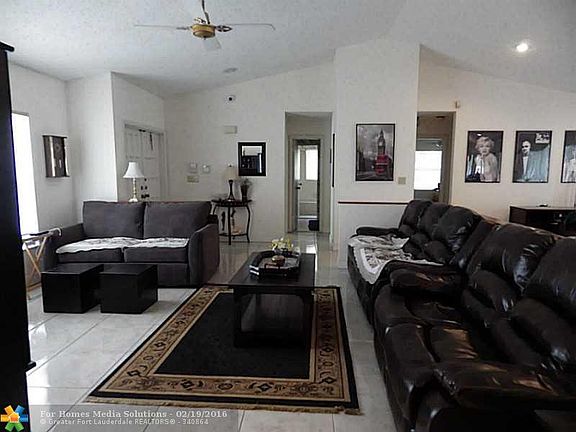 3rd image of 3925 NW 21st Ct