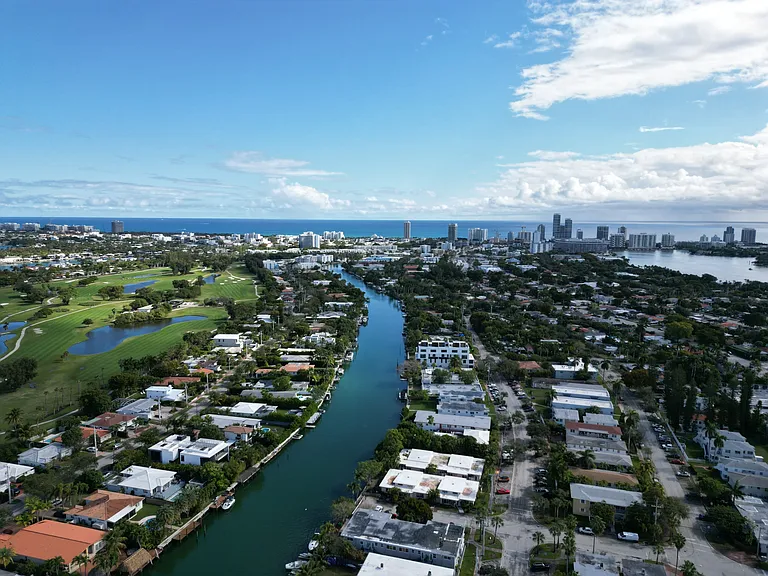1965 Calais Dr — Photo 15