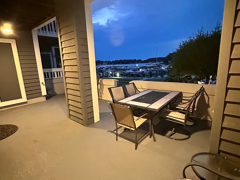 18713 Vineyard Point Ln — Photo 17
