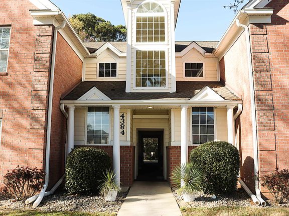 2nd image of 4384 Daphine Ln