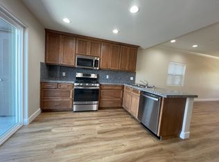 1050 South St #102, Hollister, CA