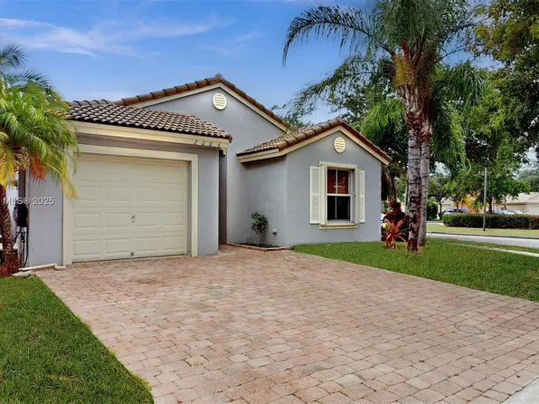 2004 SE 15th St, Homestead, FL 33035