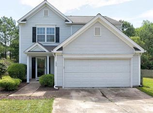 105 Thornton Green Pl, Holly Springs, NC 27540