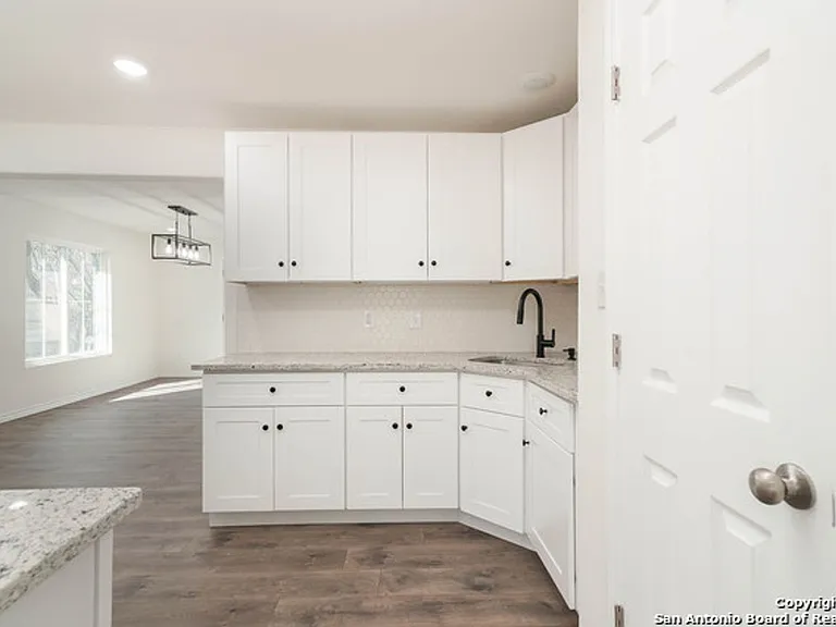 143 Kinder Dr — Photo 8