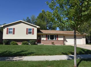 1320 Morgan Ave, Oshkosh, WI 54901