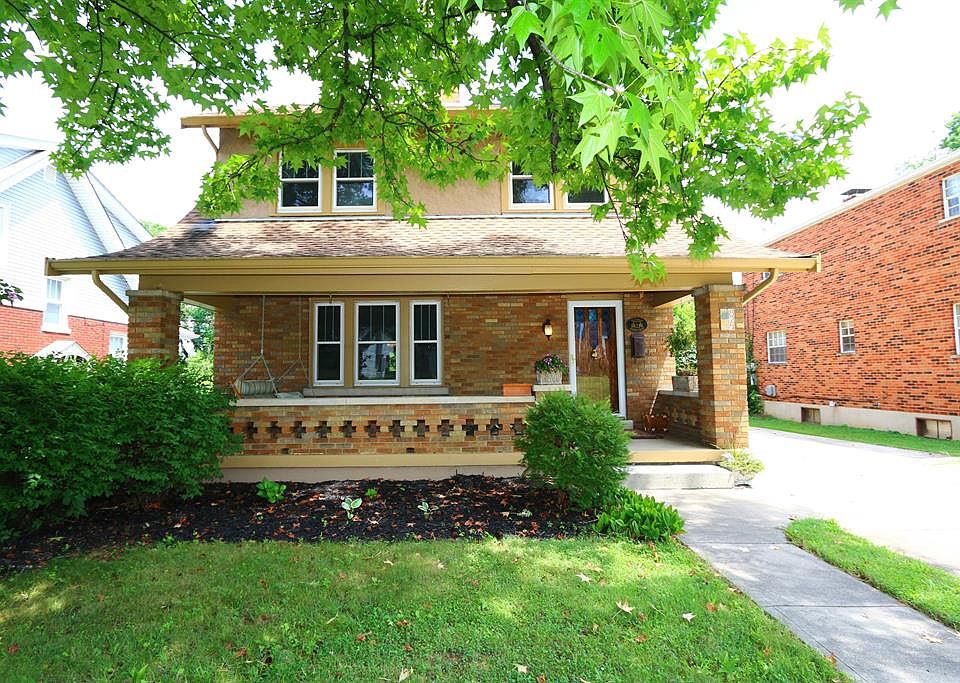 1st image of 824 Saint James Ave