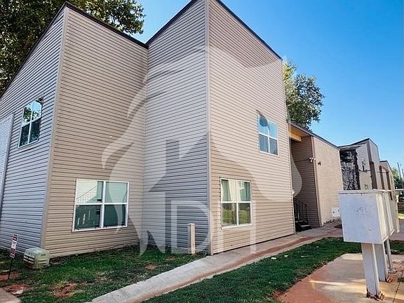 2nd image of 415 N State Ave #10