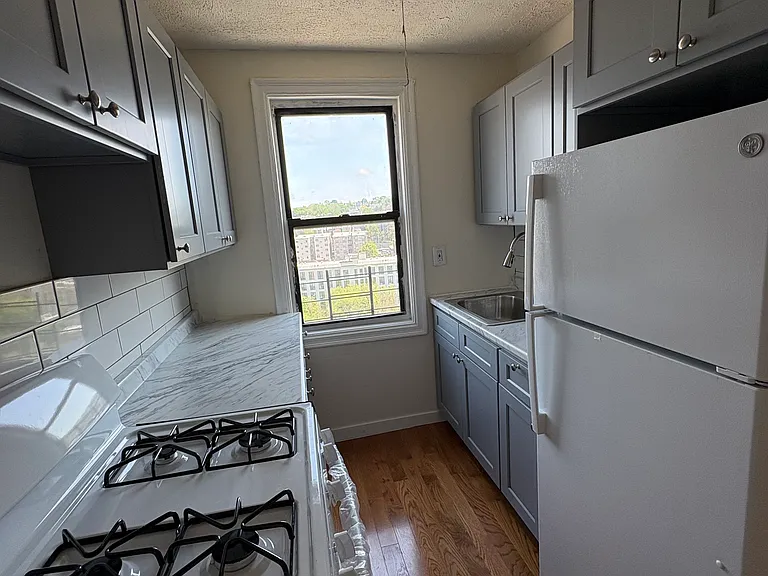 30 Locust Hill Ave #7D — Photo 11