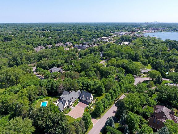 2nd image of 325 Highcroft Ln