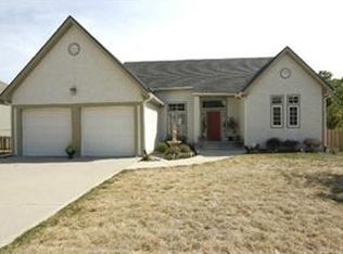 1635 NW 75th St, Kansas City, MO 64118