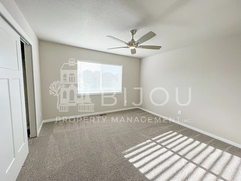 4908 Wolf Moon Dr — Photo 26