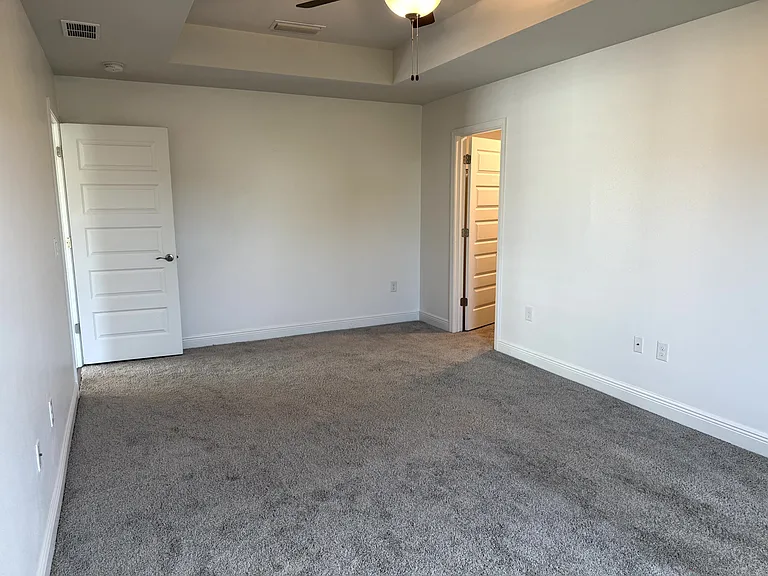 1333 Fairchild St — Photo 12