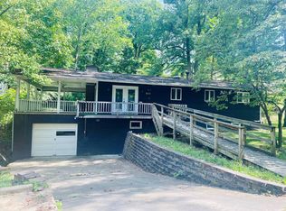 900 McQueen Blvd, Saint Albans, WV 25177