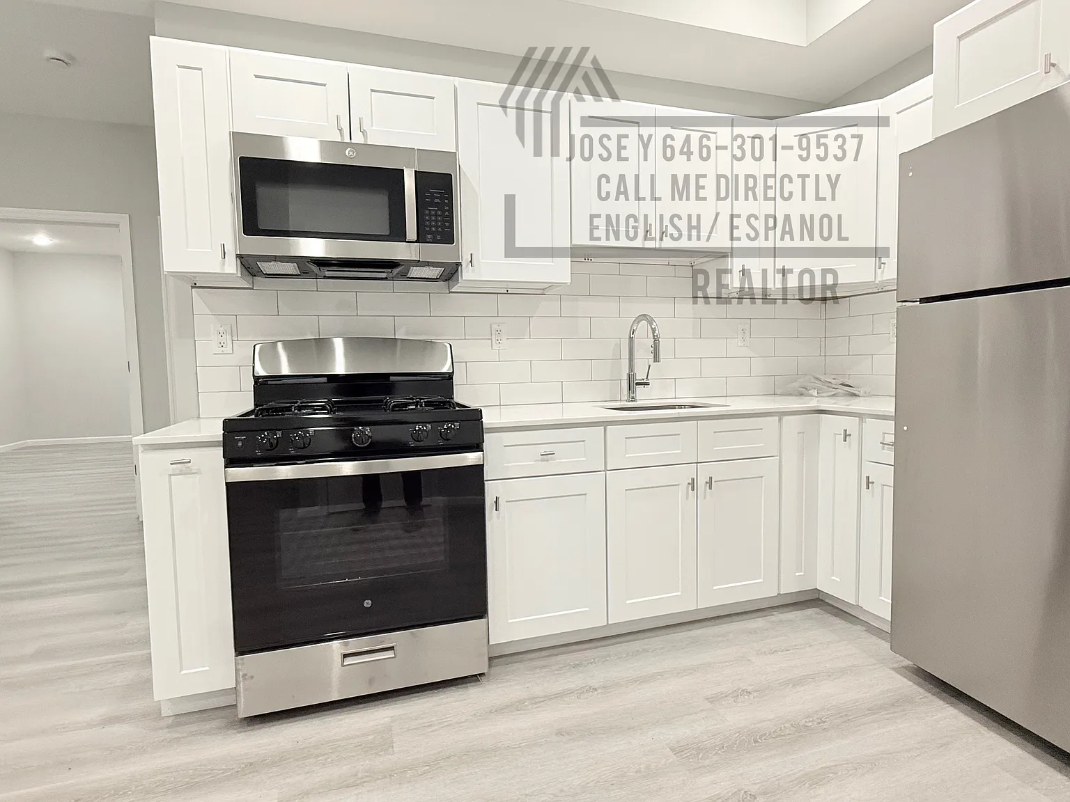 2 bed, $2,372 — Photo 2
