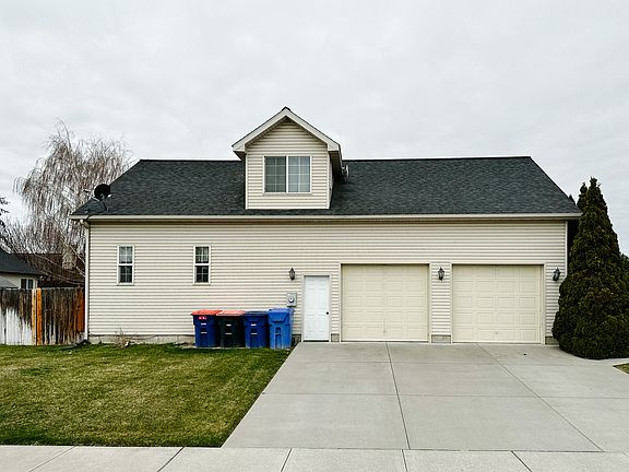 4th image of 2148 Candlewood Ave