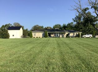 95 Mundys Landing Rd, Versailles, KY 40383