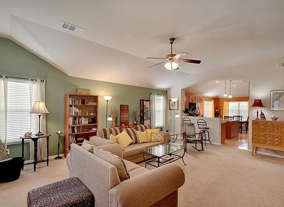 4th image of 2051 Livonia Dr