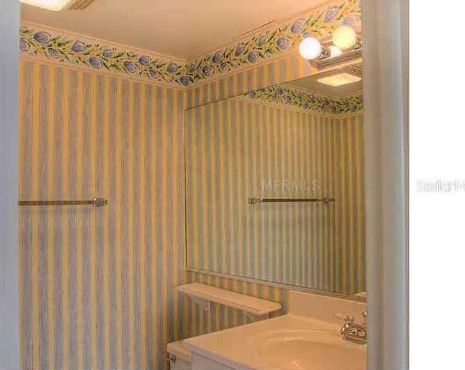 131 Garfield Dr #4C — Photo 13