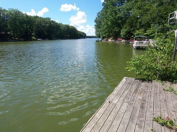 4th image of 2406 Creek Point