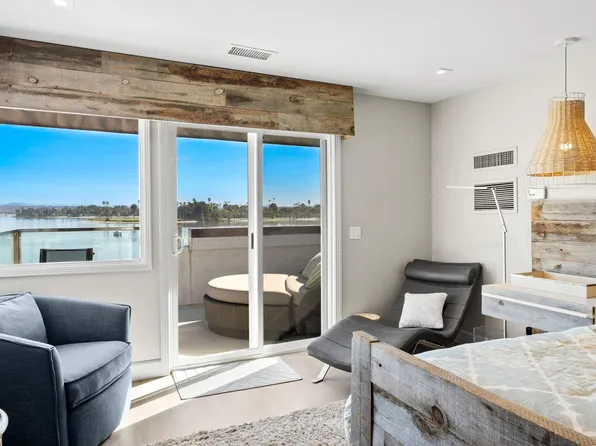 3364 Bayside Walk #3, San Diego, CA 92109