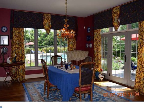 3rd image of 301 Lavender Dr