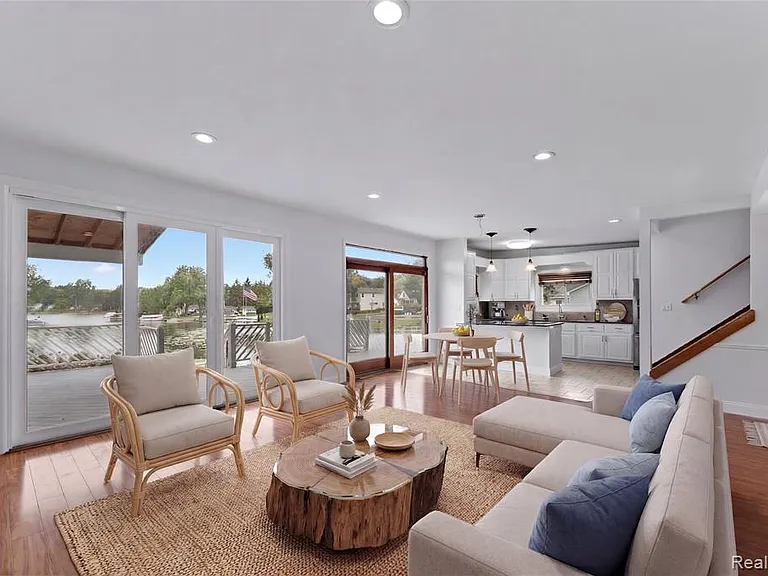 6628 Longworth Dr — Photo 7