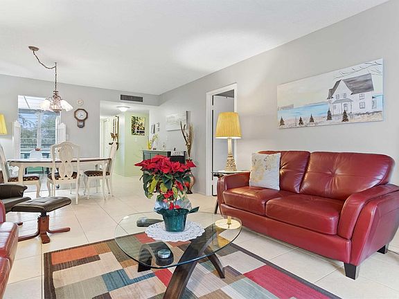 5th image of 2900 NW 48th Terrace #319