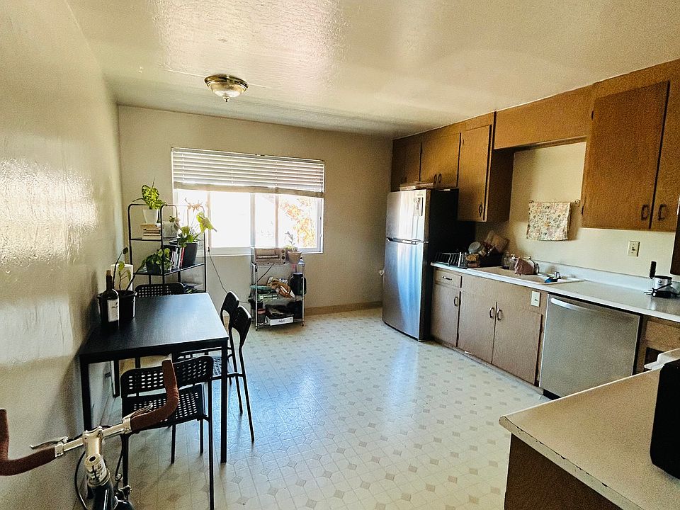 1st image of 215 S 12th St APT 5