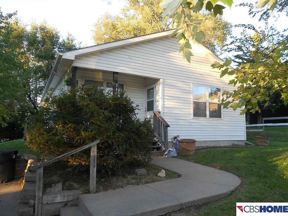 2nd image of 3464 Grant St
