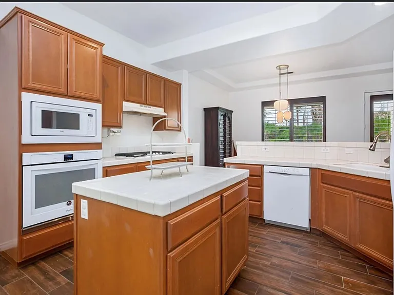 43625 Parkway Esplanade E — Photo 9