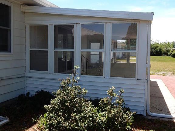 4th image of 32 Montserrat St