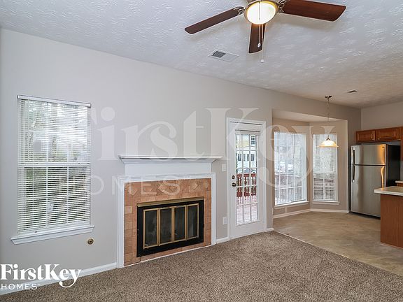 2nd image of 3010 Scepter Dr