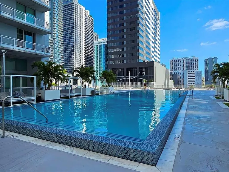 690 SW 1st Ct #1516 — Photo 30