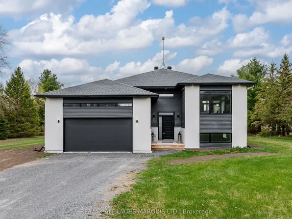 16939 8th Rd, North Stormont, ON K0C 1W0