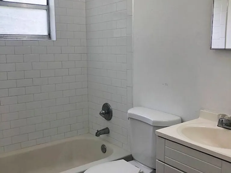 5555 Barton Dr — Photo 8