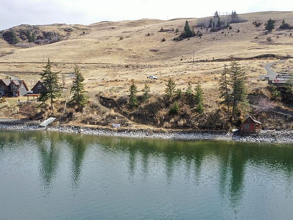 3rd image of 8533 Old Kamloops Rd