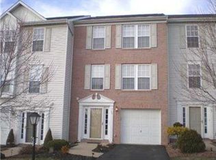 58 Links Dr, New Castle, PA 16101