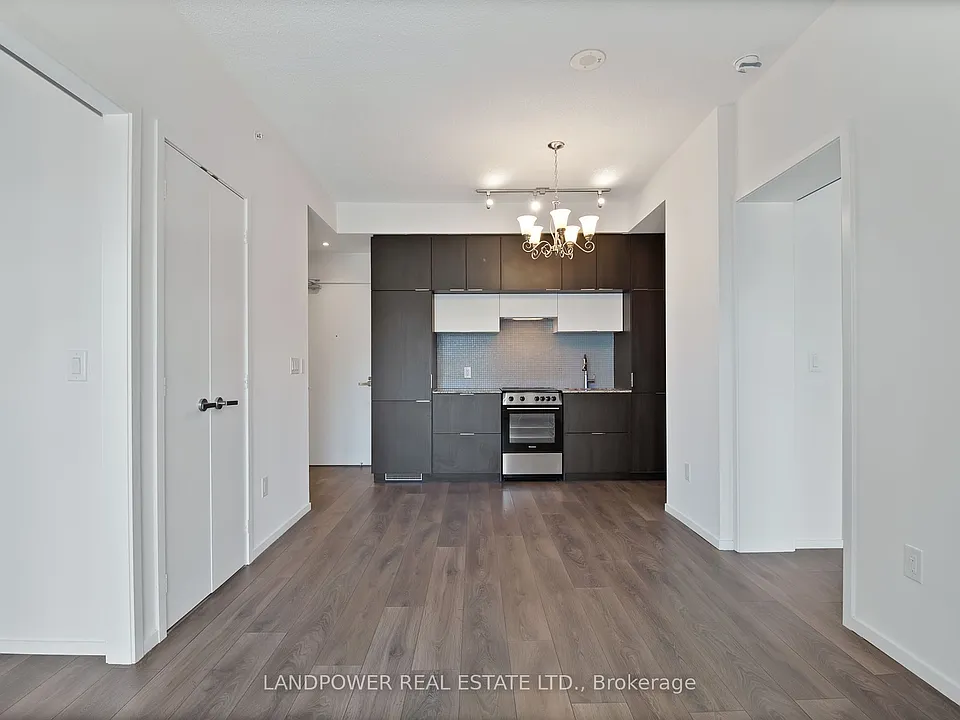 159 Dundas St E #1107