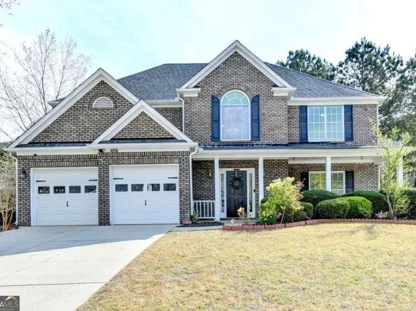 1032 Quiet Waters Ln, Lawrenceville, GA 30045