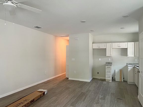 4th image of 1029 Crestview Ave #1029