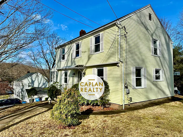 29 Wellington Rd — Photo 33